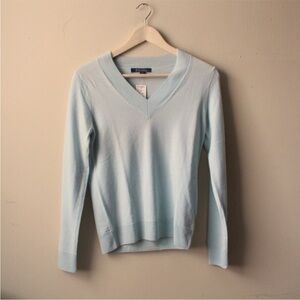 100% Merino wool V-neck sweater